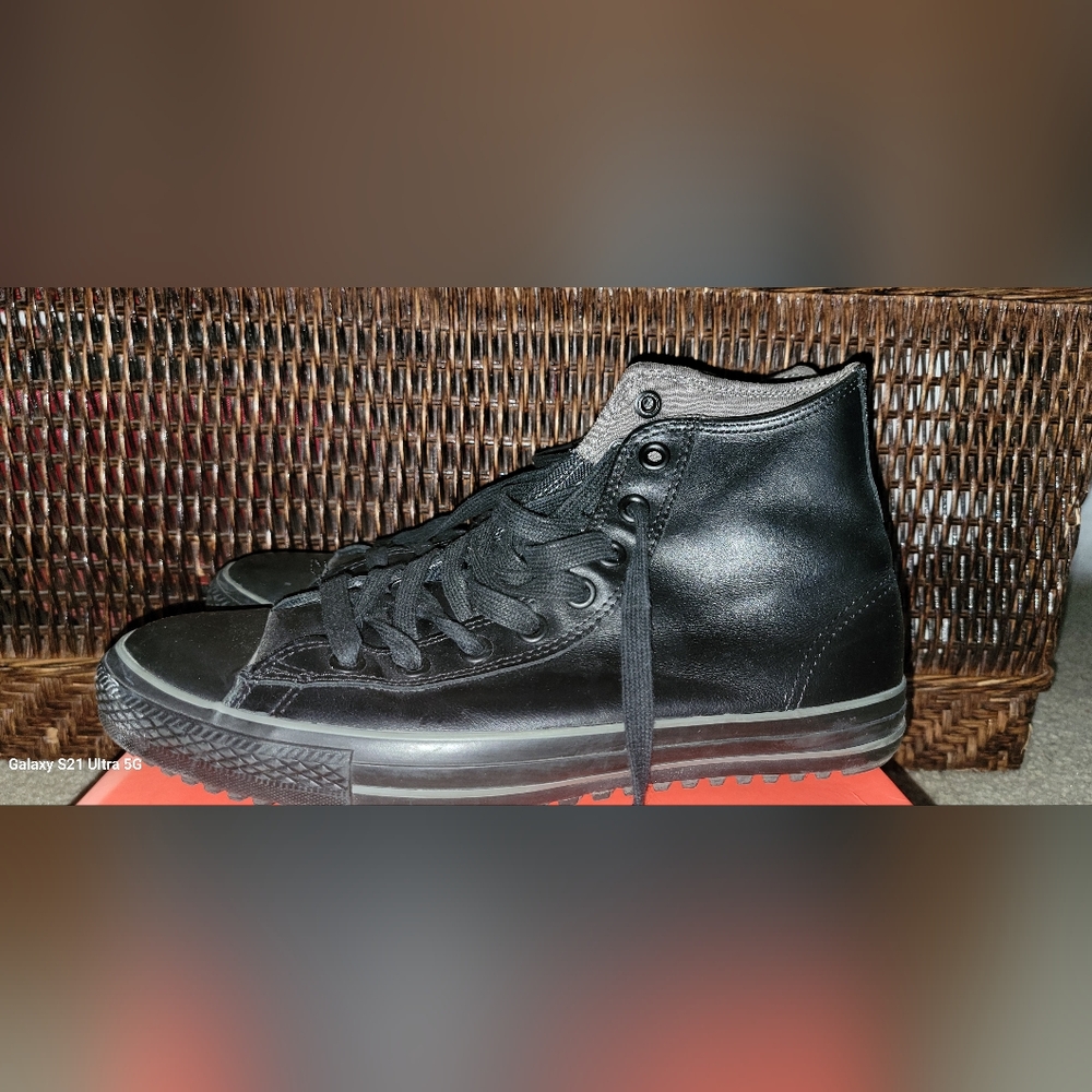 Converse Black Leather High-Tops - Picture 4 of 11